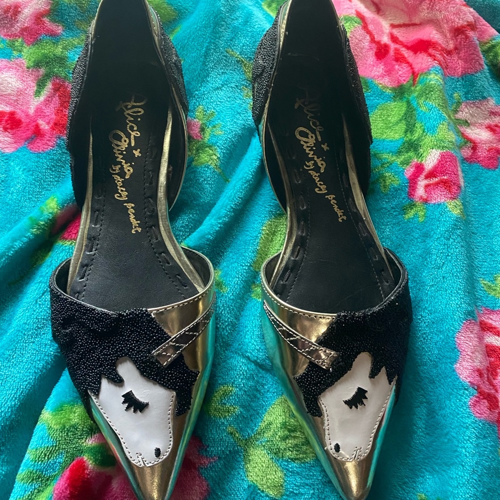 Alice and Olivia Lilith flats